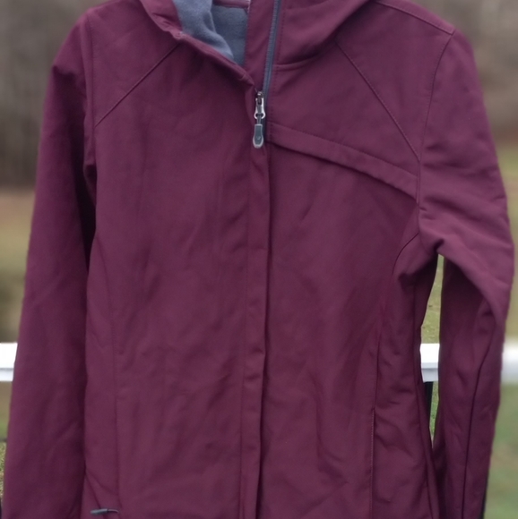New Balance women's jacket - Picture 1 of 10